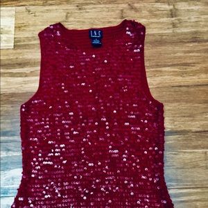 ❤️ TANK w/sequins ❤️